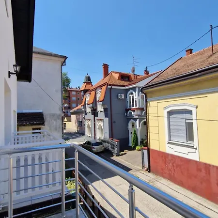 Apartmani Sky 123 شقة